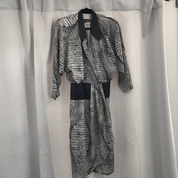 VINTAGE 80s black and white Print Dress - Picture 4 of 13